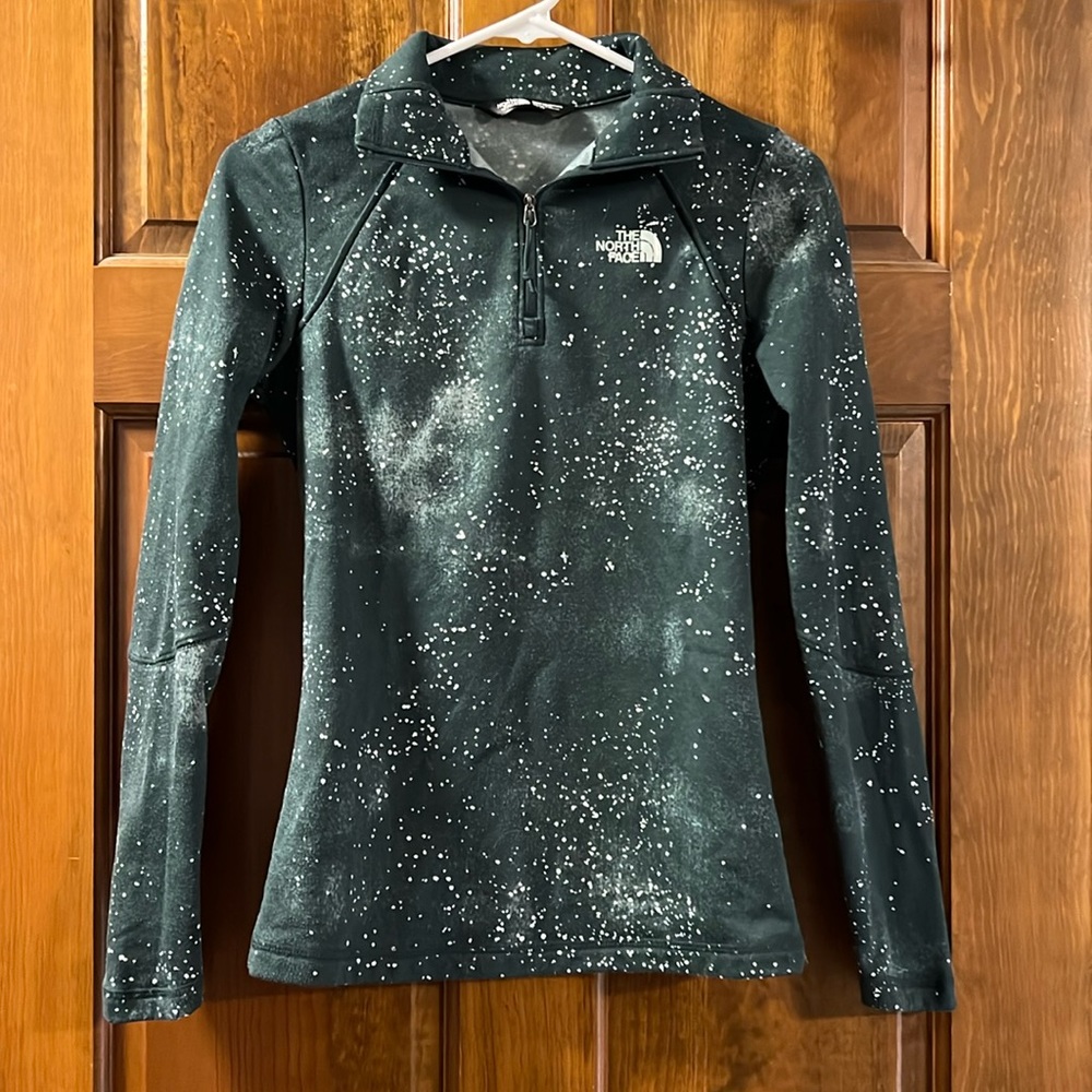 The Northface 1/4 zip